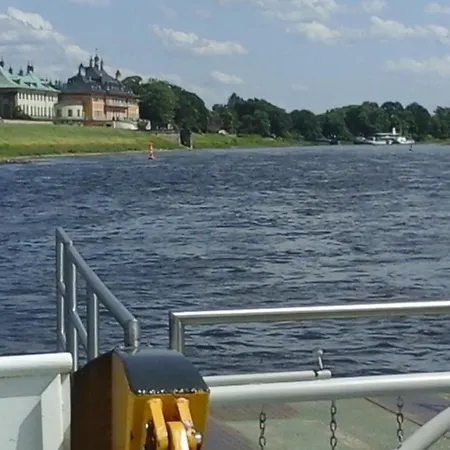 Dresden-entspannung-natur-trifft-2-staedte-am-fluss *